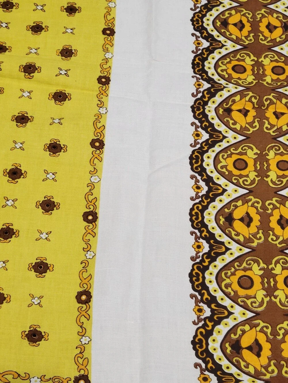 Vtg 1970s Cotton Linen Tablecloth Retro Geometric MCM 58 X 74 Square
